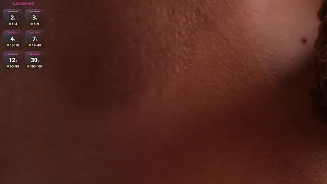 AdritVance live cam, Curvy, Red, Green, Shaven - EroticFlix