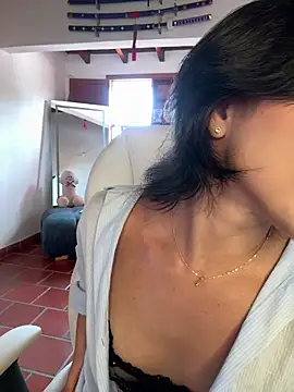 Ale_Lewis live cam, Colombia, Athletic, Black, Brown - EroticFlix