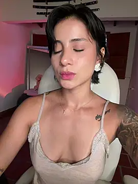 Ale_Lewis live cam, Colombia, Athletic, Black, Brown - EroticFlix