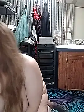 AugustRayn live cam, United States, Large, Blonde, Blue - EroticFlix