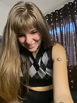 BarbieRapunzel live cam, Brazil, Average, Blonde, Brown - EroticFlix