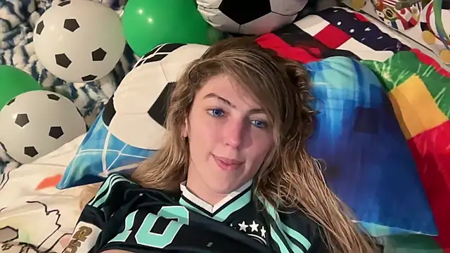 CelestialRuby live cam, United States, Thin, Blonde, Blue - EroticFlix