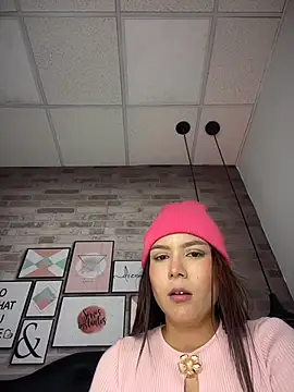 CherrySmirkXXX live cam, Colombia, Thin, Red, Brown - EroticFlix