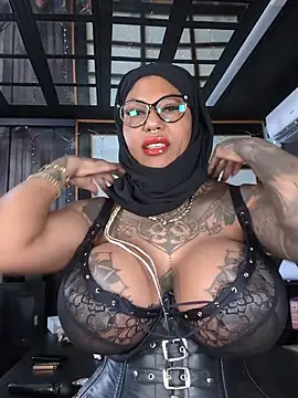 DarkDea live cam, Average, Black, Black, Big Cock - EroticFlix