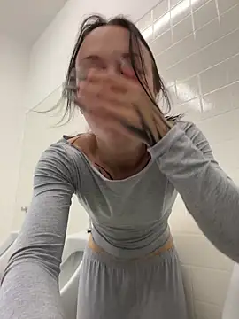 EliteBitch live cam, Thin, Black, Green, Small Tits - EroticFlix