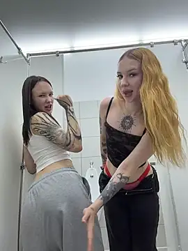 EliteBitch live cam, Thin, Black, Green, Small Tits - EroticFlix