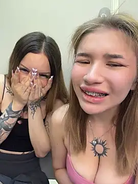 FlashTitsRoyal live cam, Thin, Red, Blue, Big Ass - EroticFlix