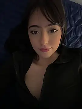 Hinata_3 live cam, Colombia, Thin, Brown, Black - EroticFlix