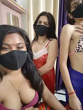 cutee__crazy live cam, India, Average, Black - EroticFlix