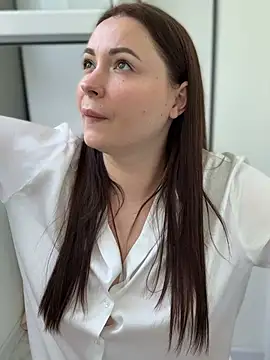dreams4u live cam, Ukraine, Curvy, Red, Brown - EroticFlix