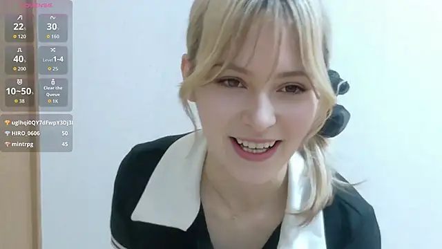 e_ri_ka93 live cam, Japan, Average, Blonde, Brown - EroticFlix
