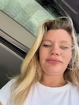 justmilaa live cam, Curvy, Blonde, Blue, Big Ass - EroticFlix