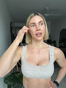 raeparks live cam, Australia, Athletic, Blonde, Green - EroticFlix