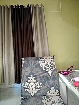 vanika2000 live cam, Curvy - EroticFlix